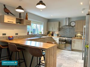 Kitchen- click for photo gallery